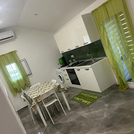 Ferienhaus Ludo Airport